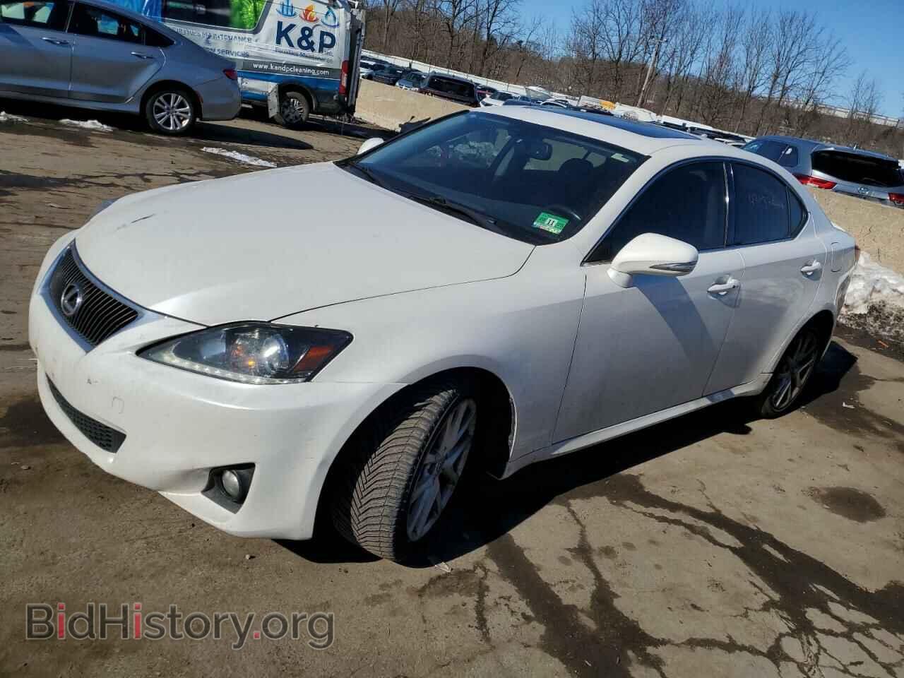 Photo JTHCF5C20C5059724 - LEXUS IS 2012