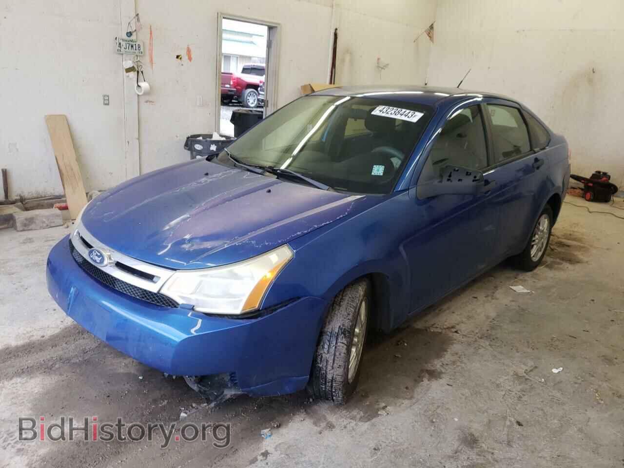 Photo 1FAHP3FN7AW166958 - FORD FOCUS 2010