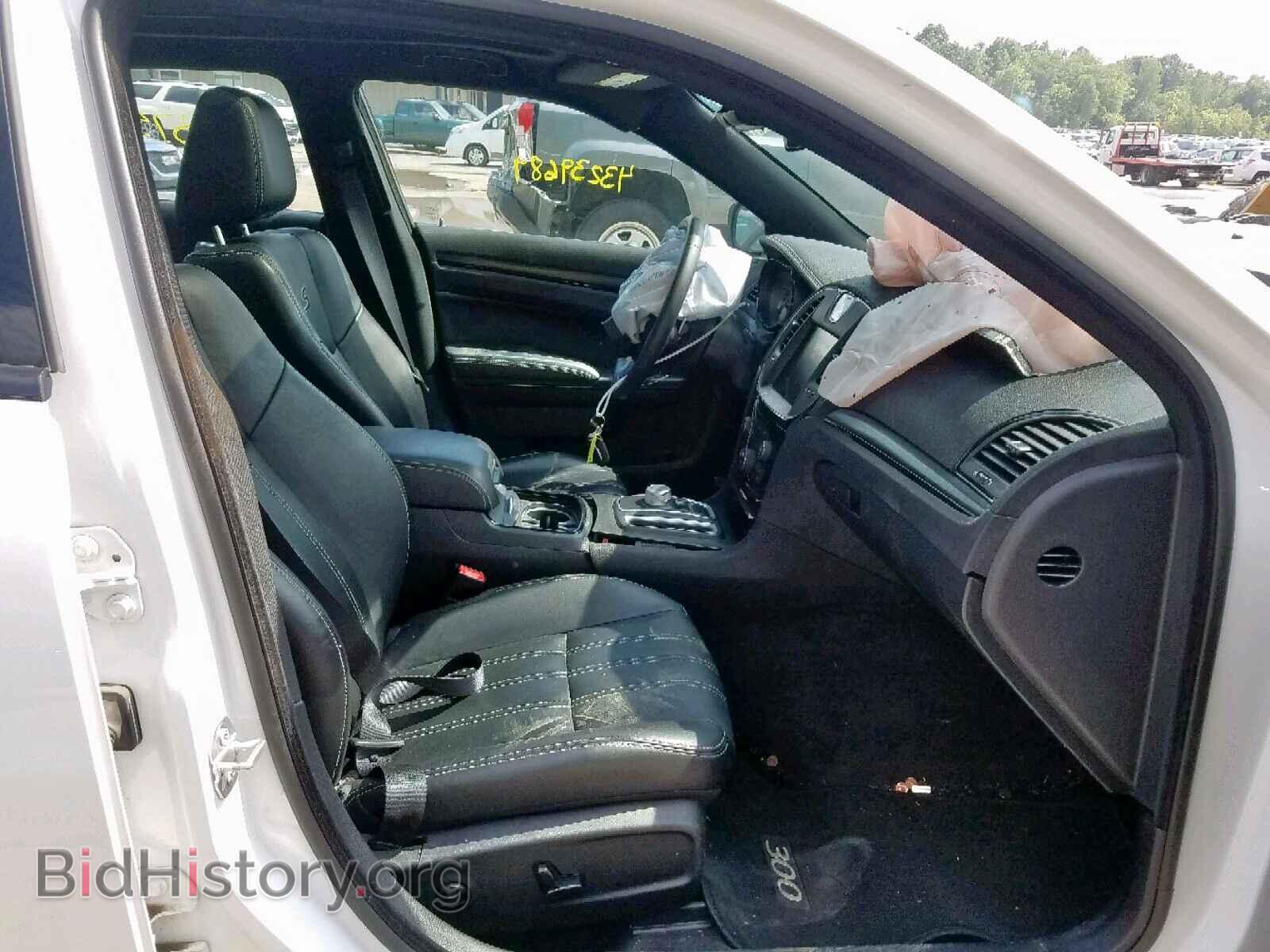 2016 CHRYSLER 300 - VIN: 2C3CCAGG5GH270350 - Фото 5