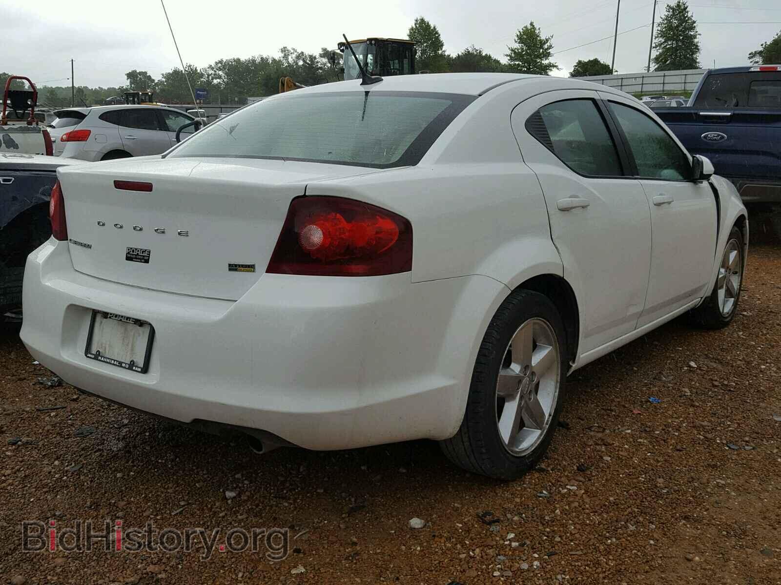 2011 DODGE AVENGER - VIN: 1B3BD2FG6BN587017 - Photo 4