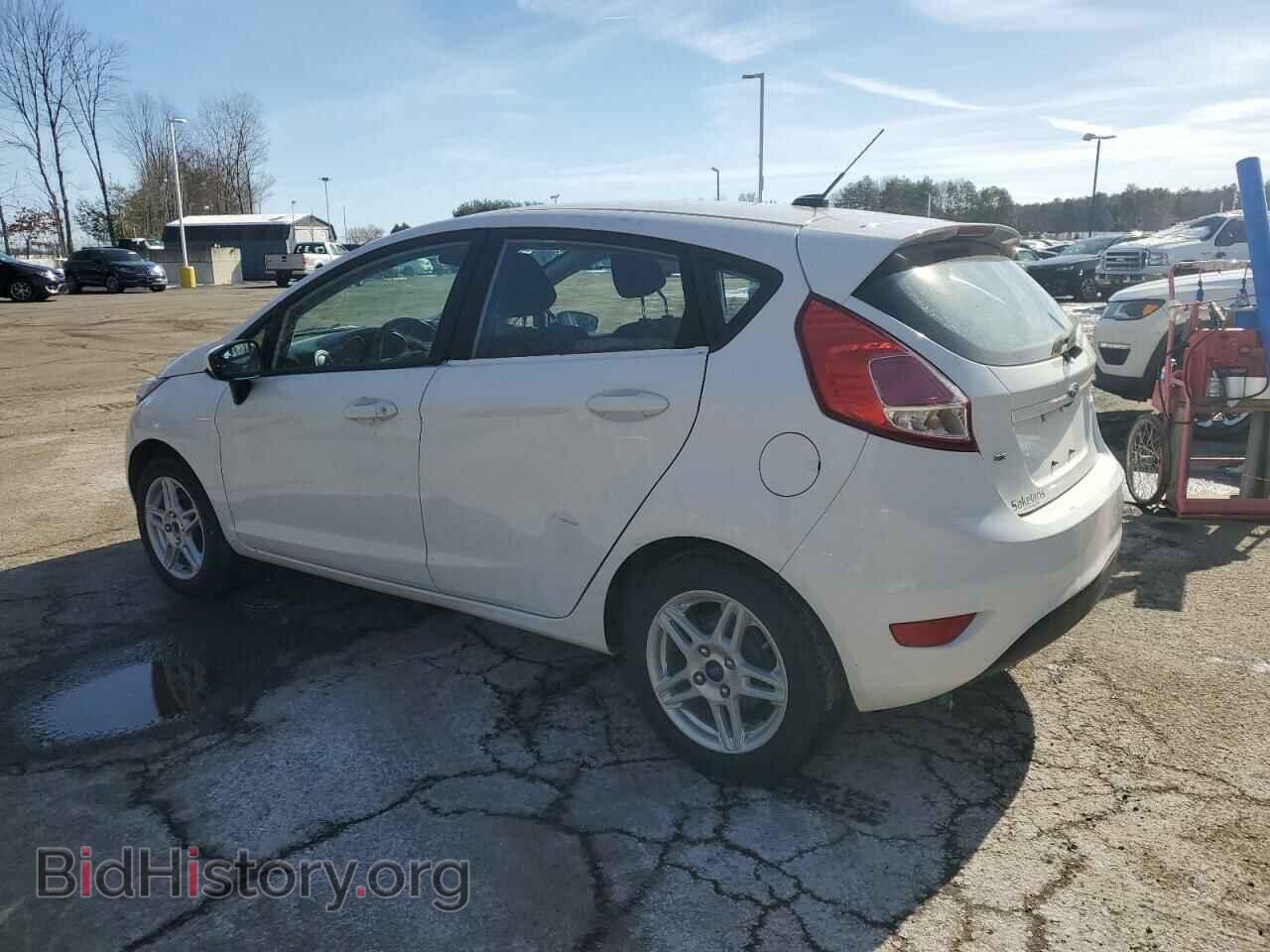 2018 FORD FIESTA - VIN: 3FADP4EJ5JM127854 - Фото 2