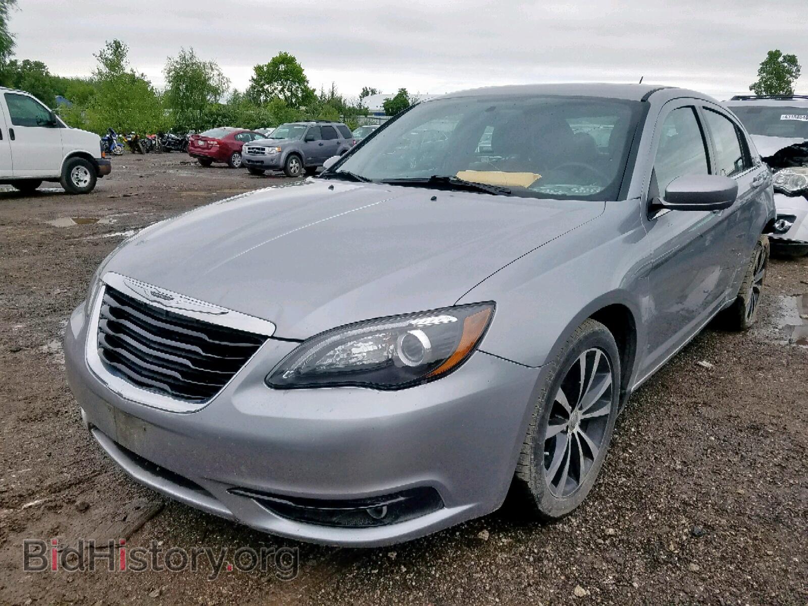 2013 CHRYSLER 200 - VIN: 1C3CCBCG9DN651553 - Photo 2