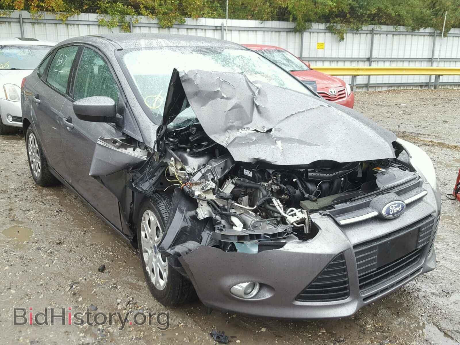 Photo 1FAHP3F28CL440422 - FORD FOCUS 2012