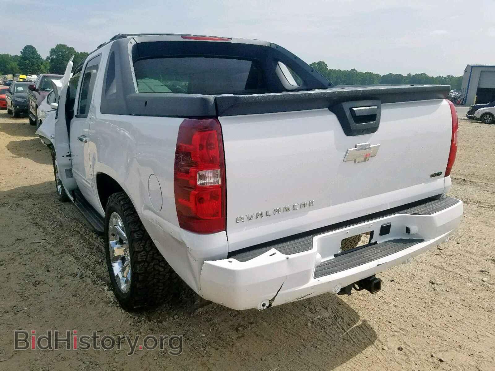 2011 CHEVROLET AVALANCHE - VIN: 3GNMCEE05BG245235 - Фото 3