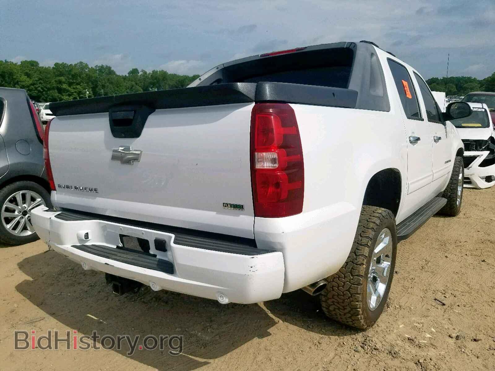 2011 CHEVROLET AVALANCHE - VIN: 3GNMCEE05BG245235 - Фото 4