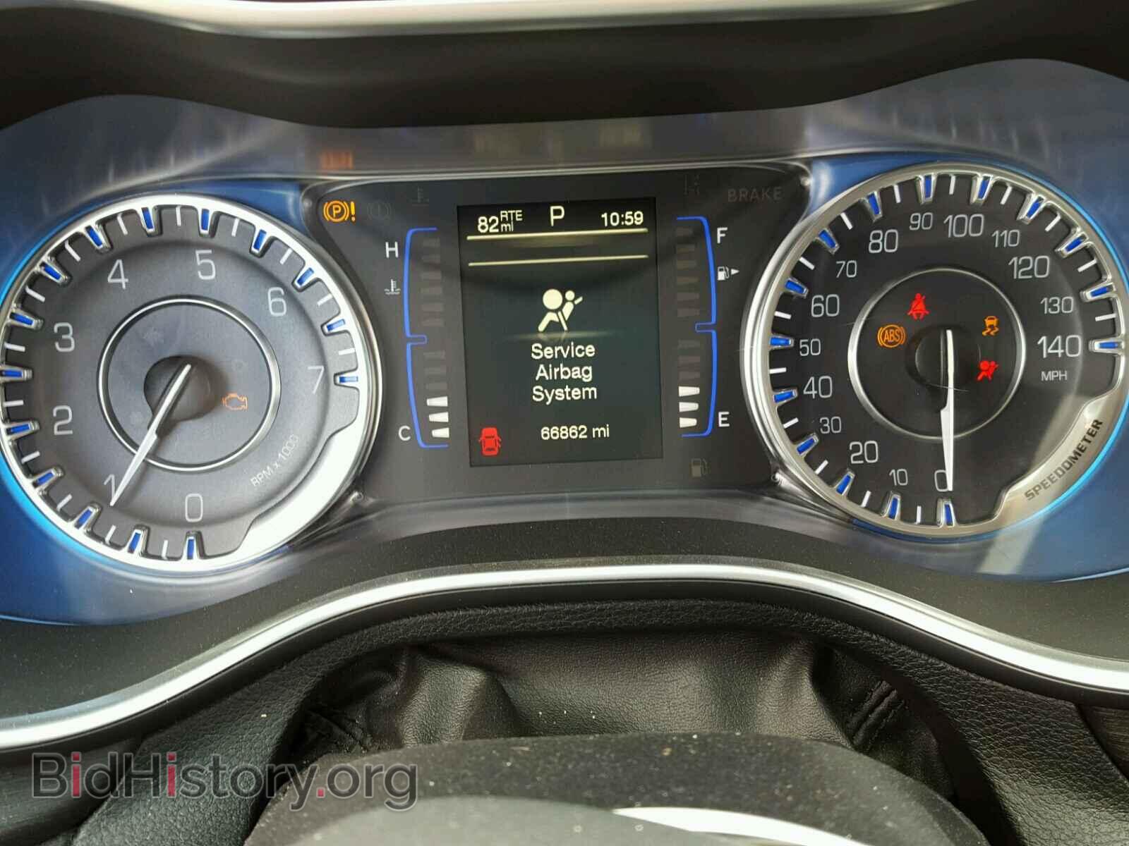 2016 CHRYSLER 200 - VIN: 1C3CCCAB5GN140665 - Фото 8