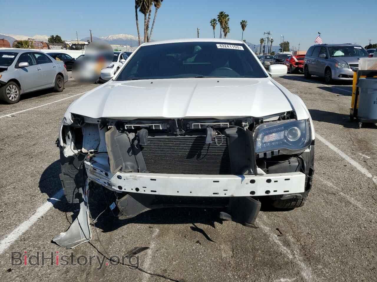 2016 CHRYSLER 300 - VIN: 2C3CCABT6GH329037 - Фото 5