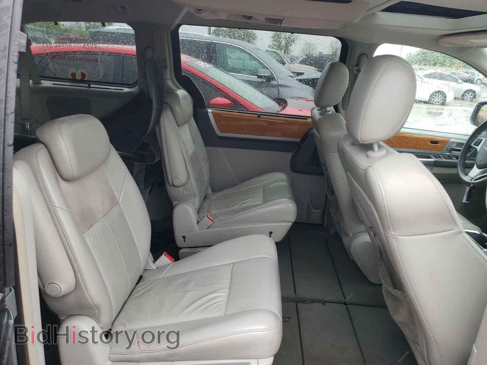 2009 CHRYSLER MINIVAN - VIN: 2A8HR64X89R556166 - Фото 6