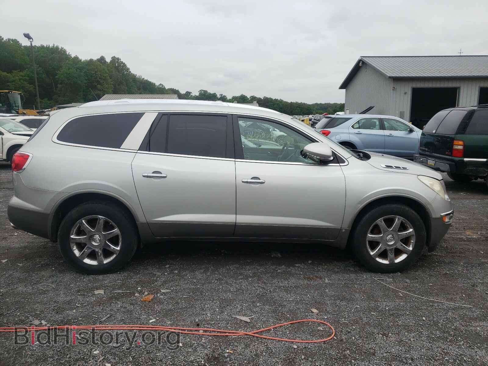 2008 BUICK ENCLAVE - VIN: 5GAEV23708J105883 - Фото 9