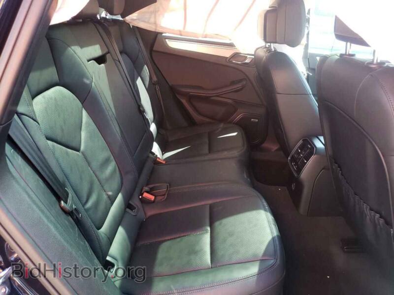 2017 Porsche MACAN (VIN WP1AB2A55HLB17599) — фото 6 из 10