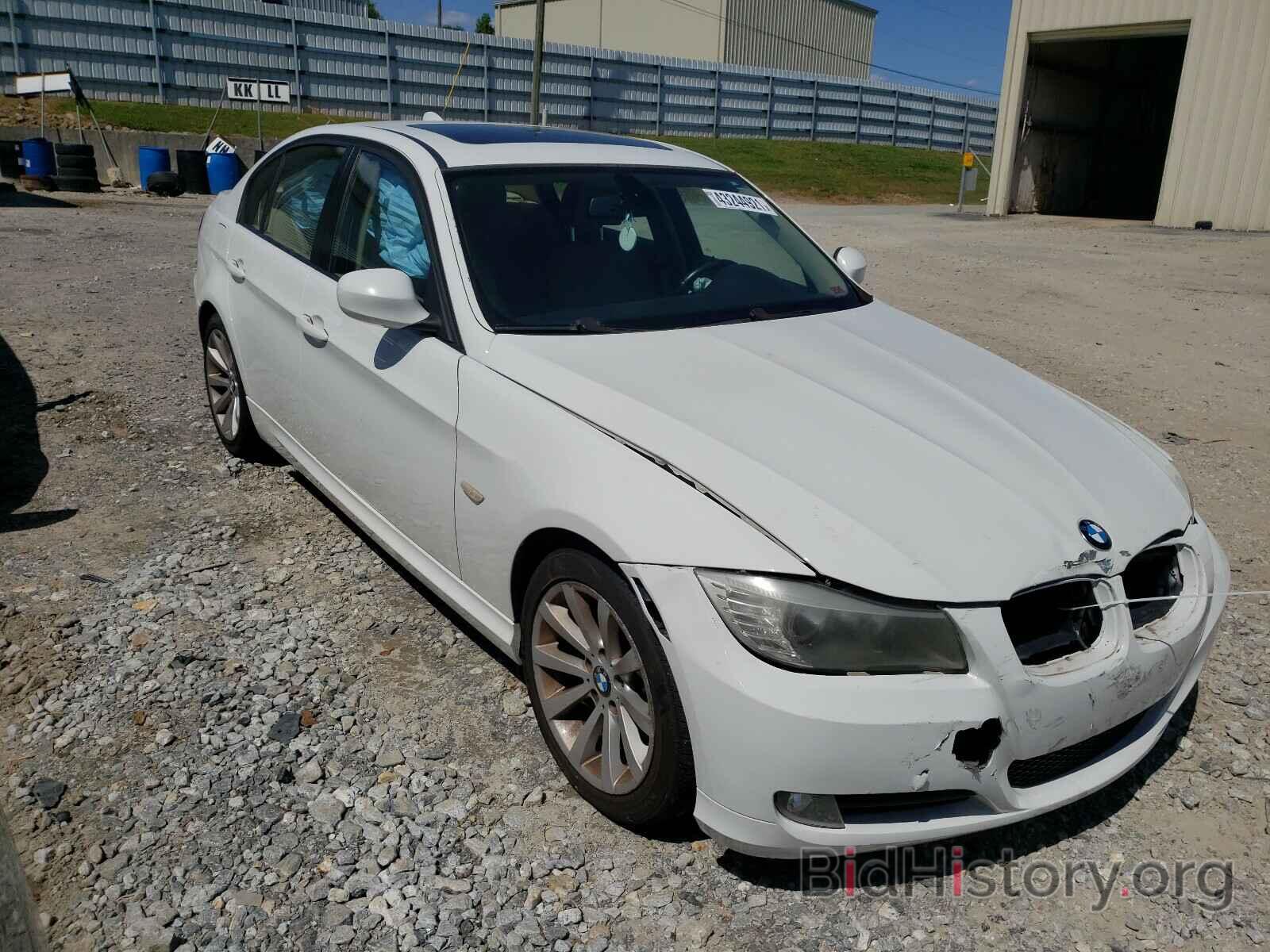 Photo WBAPH77589NM28574 - BMW 3 SERIES 2009