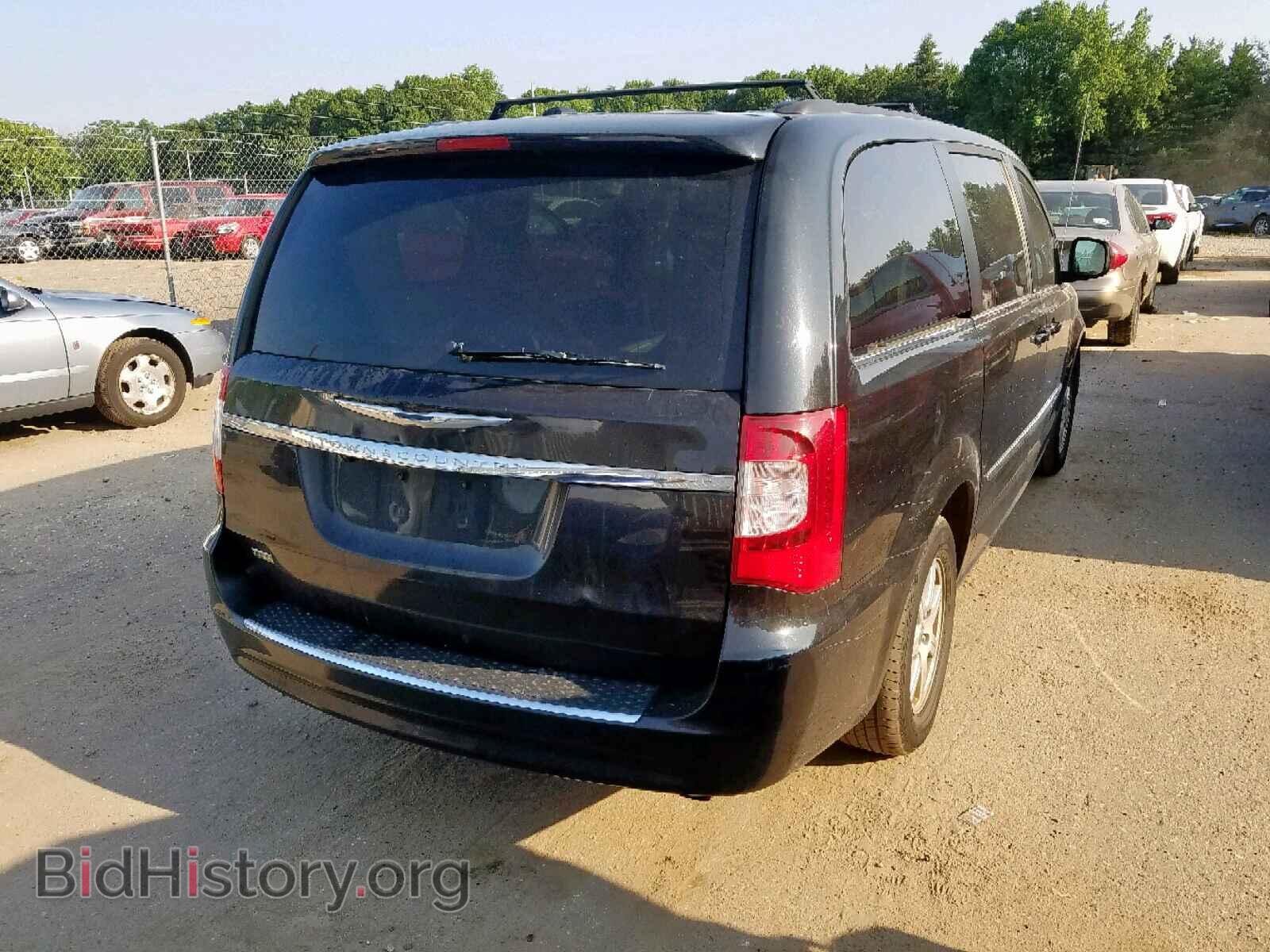 2013 CHRYSLER TOWN & COU - VIN: 2C4RC1BG2DR583973 - Фото 4