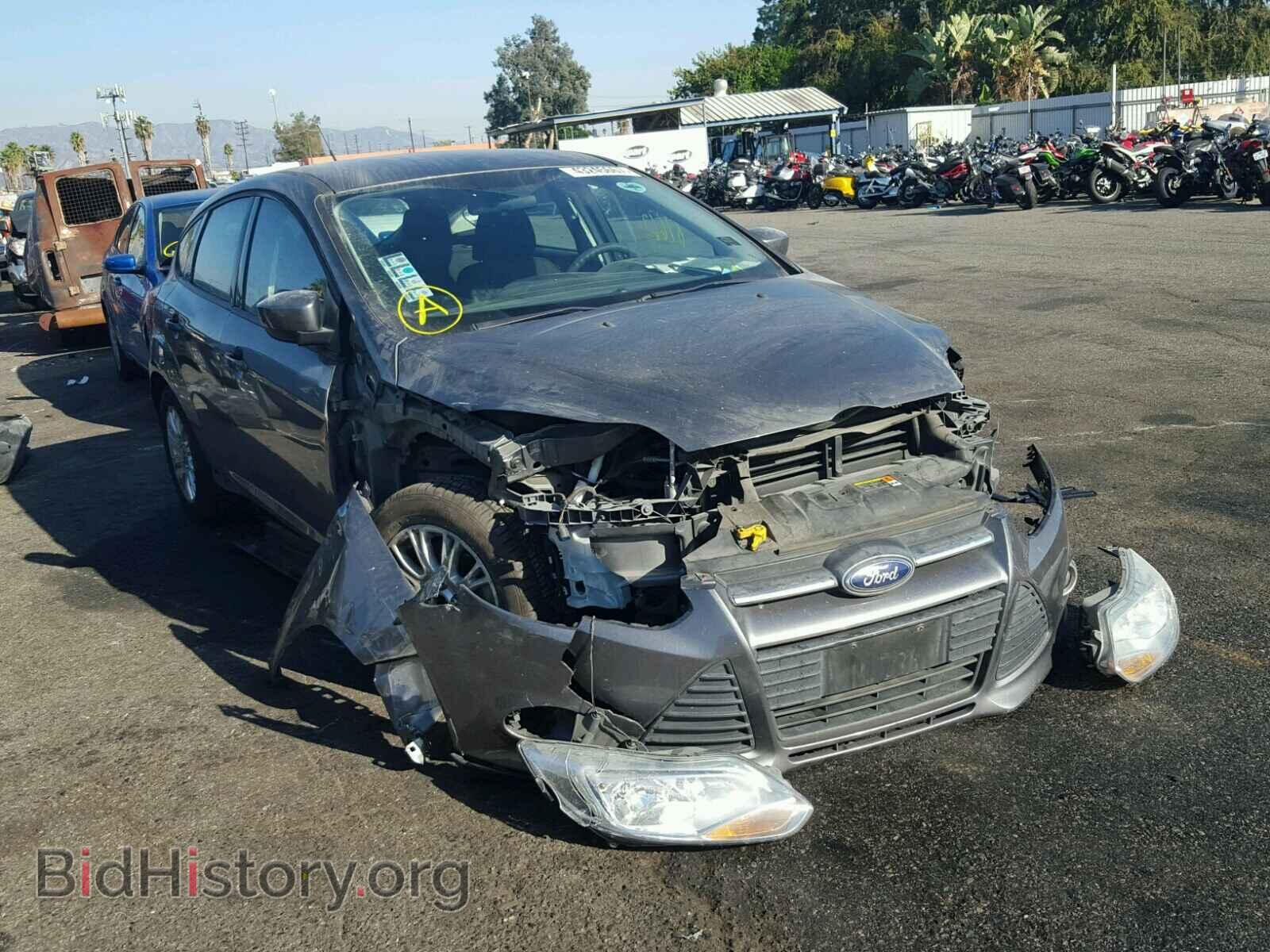 Photo 1FAHP3K25CL455725 - FORD FOCUS 2012