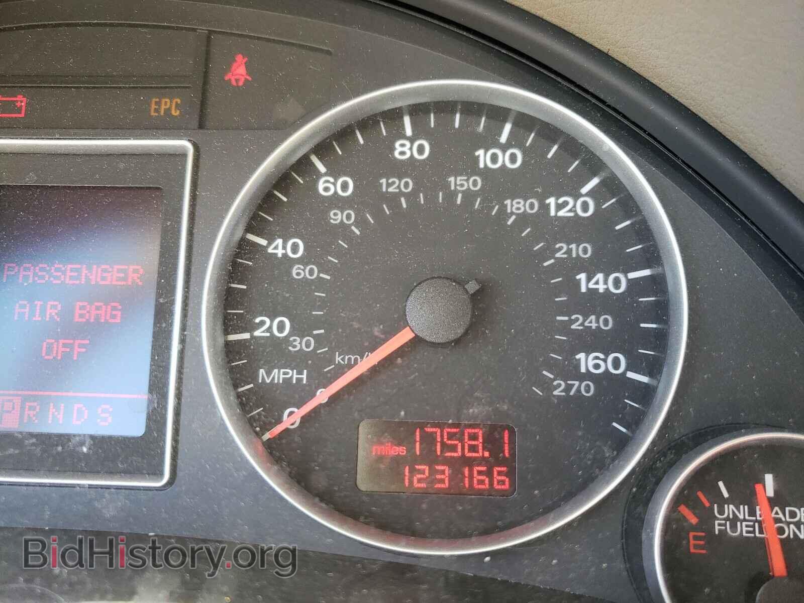 2006 AUDI A4 - VIN: WAUDF78E26A020260 - Фото 8