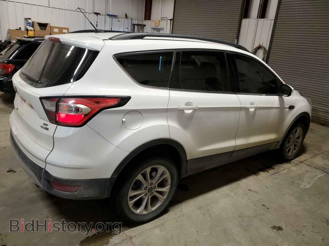 2017 FORD ESCAPE - VIN: 1FMCU9G9XHUD96092 - Фото 3