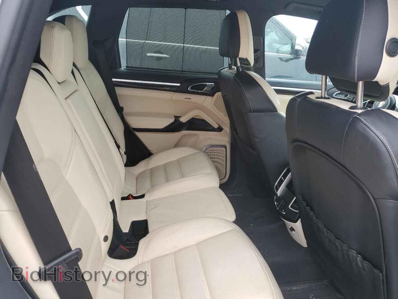 2016 PORSCHE CAYENNE - VIN: WP1AE2A20GLA60675 - Фото 11