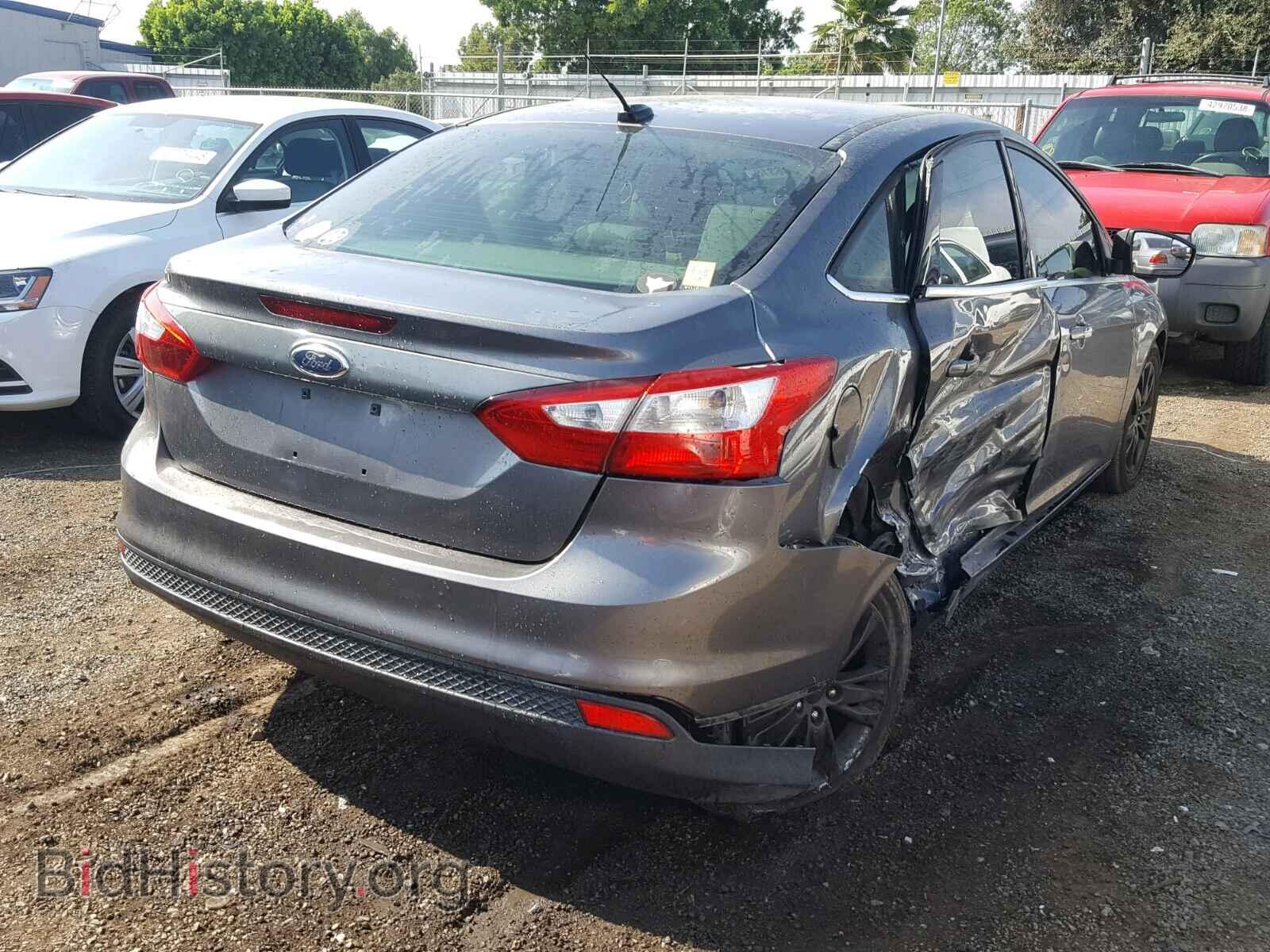 2012 Ford FOCUS (VIN 1FAHP3H25CL134291) — фото 4 из 10