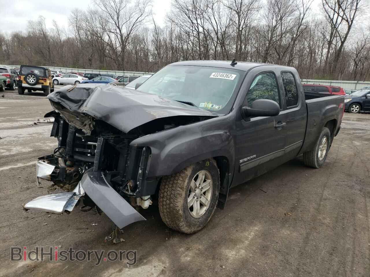 2011 GMC SIERRA - VIN: 1GTR2VE39BZ317713 - Фото 2
