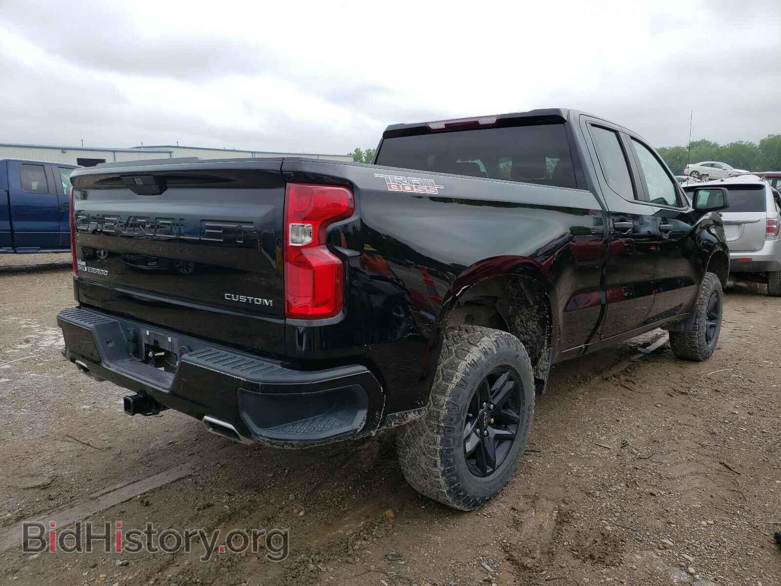 2019 CHEVROLET SILVERADO - VIN: 1GCRYCEFXKZ336137 - Фото 4