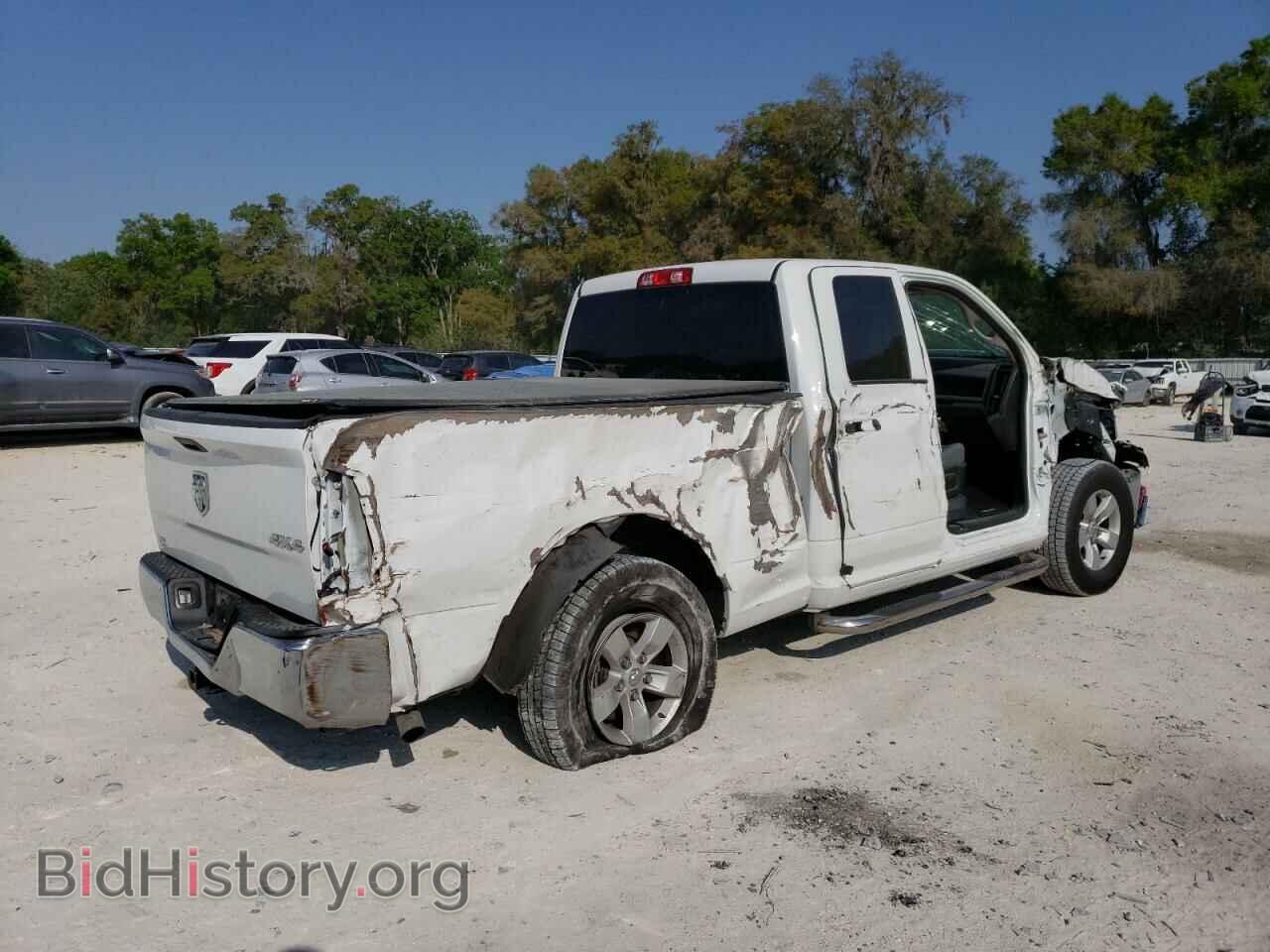 2019 RAM 1500 - VIN: 1C6RR7FG8KS551771 - Фото 3