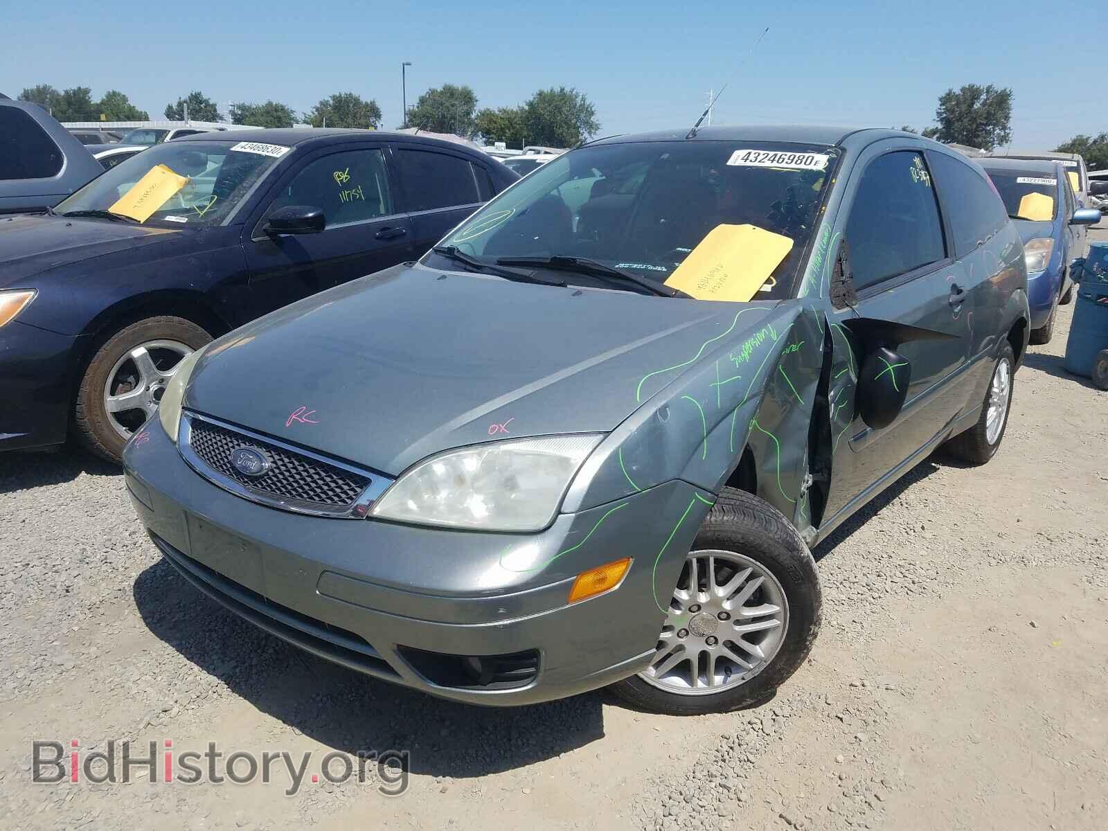 2006 FORD FOCUS - VIN: 1FAHP31NX6W200034 - Фото 2
