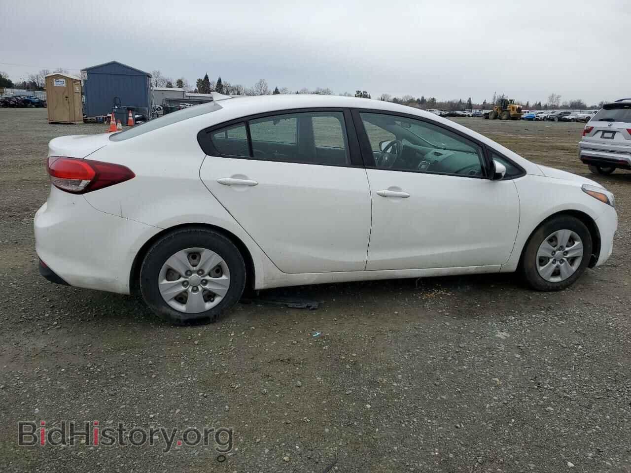 2017 KIA FORTE - VIN: 3KPFK4A76HE045888 - Фото 3
