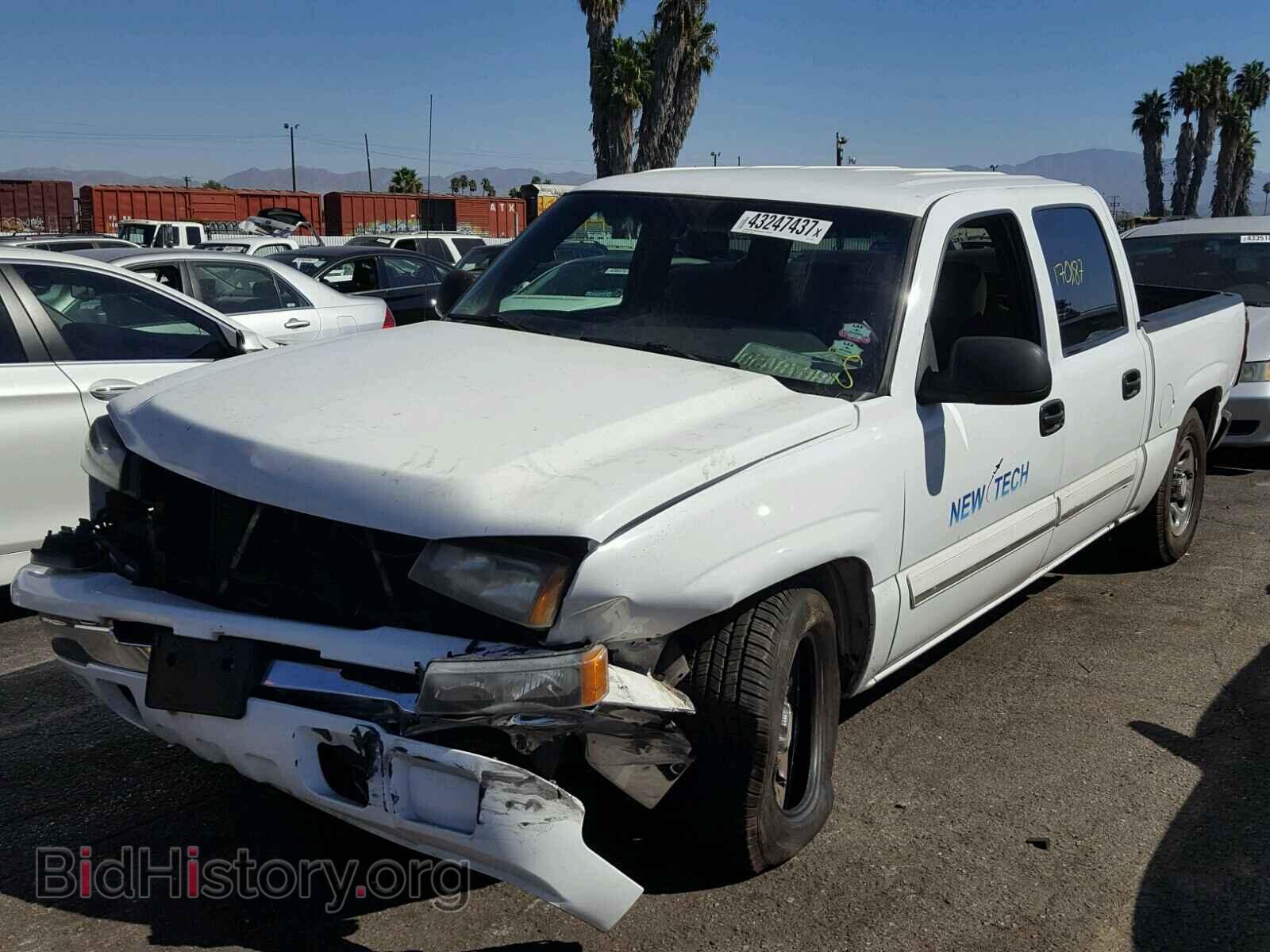 2007 CHEVROLET SILVERADO - VIN: 2GCEC13V371142304 - Фото 2