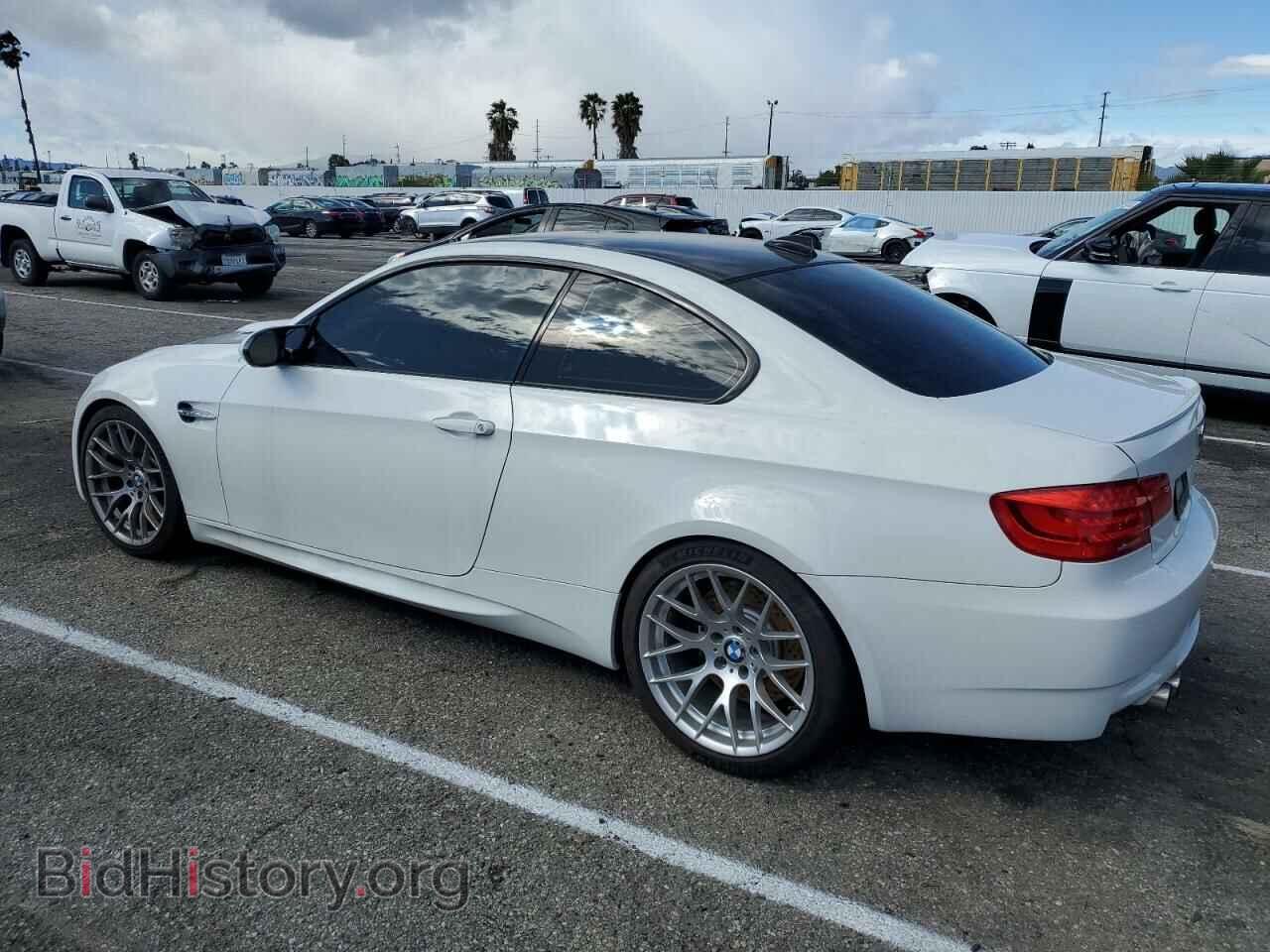 2013 BMW M3 - VIN: WBSKG9C56DJ594456 - Фото 2