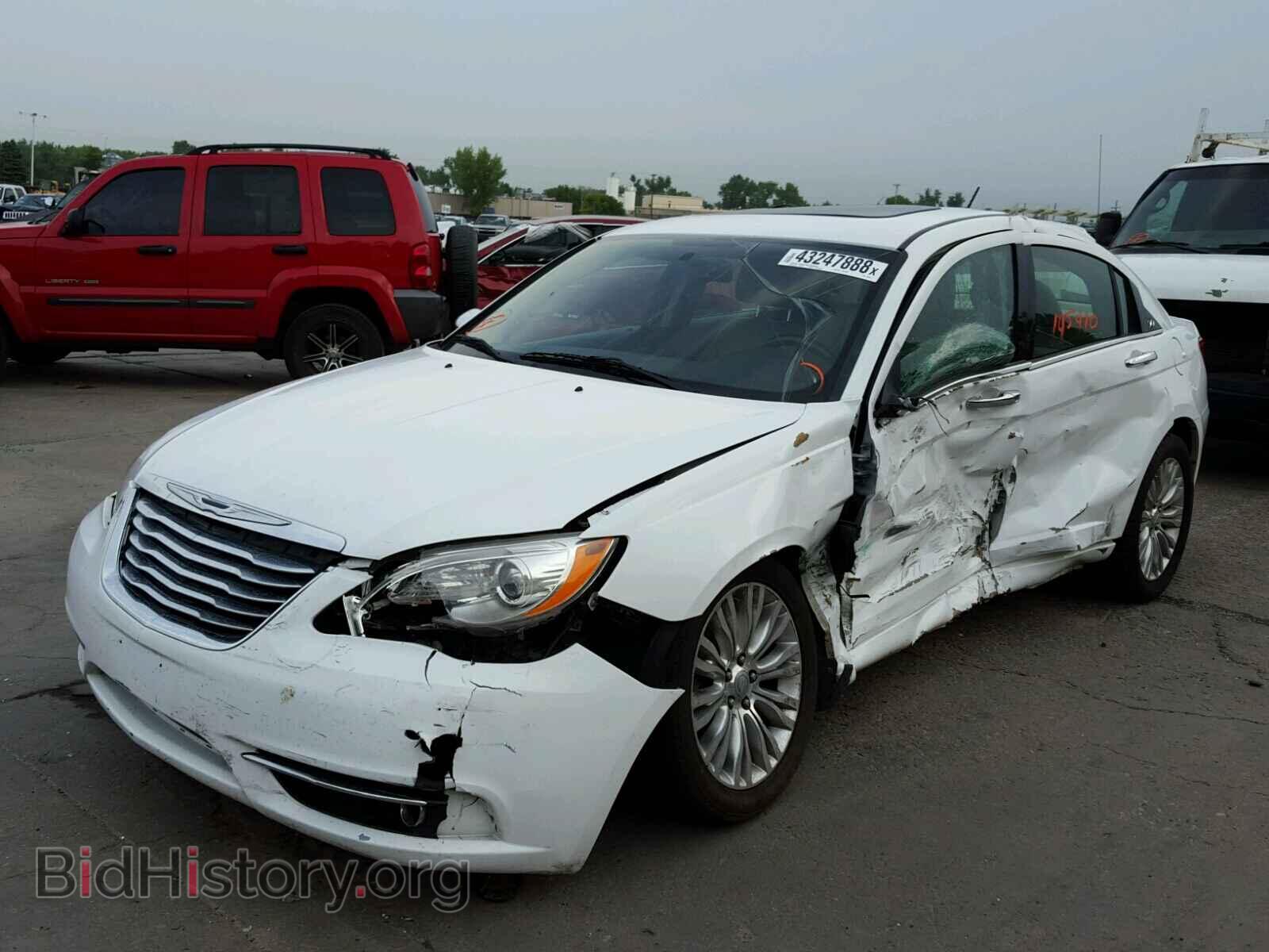 2012 CHRYSLER 200 - VIN: 1C3CCBCG4CN106326 - Фото 2