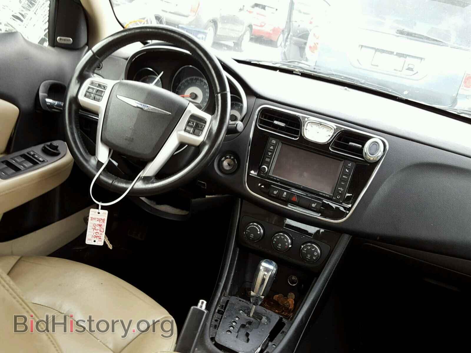 2012 CHRYSLER 200 - VIN: 1C3CCBCG4CN106326 - Фото 9