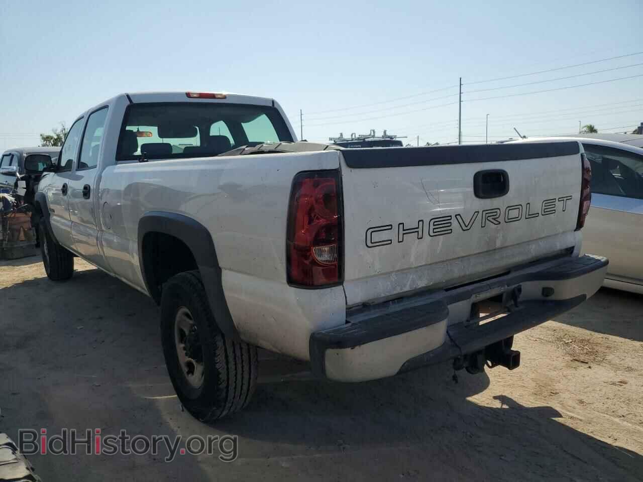2006 CHEVROLET SILVERADO - VIN: 1GCHC23U26F141517 - Фото 2