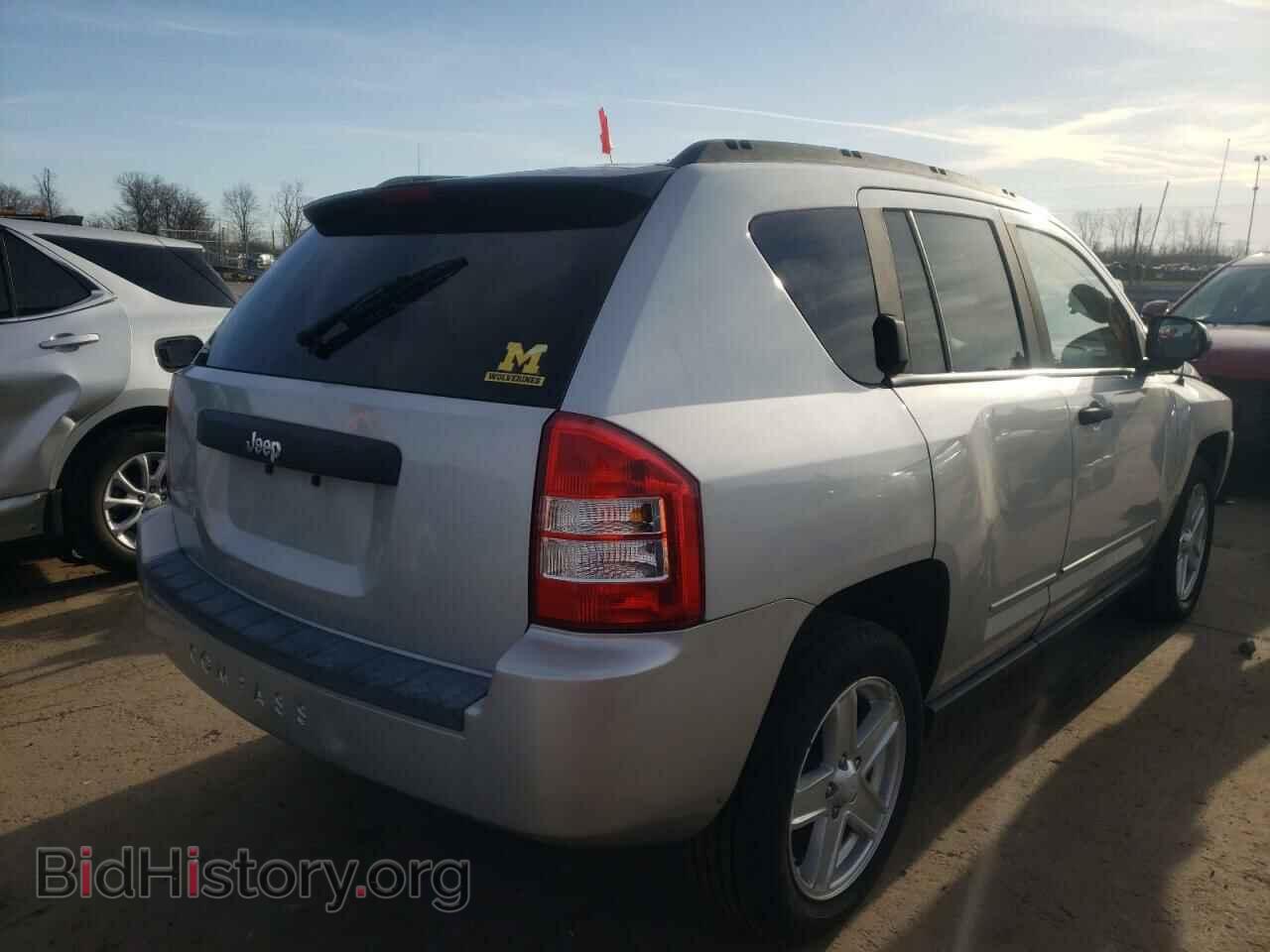 2009 JEEP COMPASS - VIN: 1J4FT47BX9D128570 - Photo 4