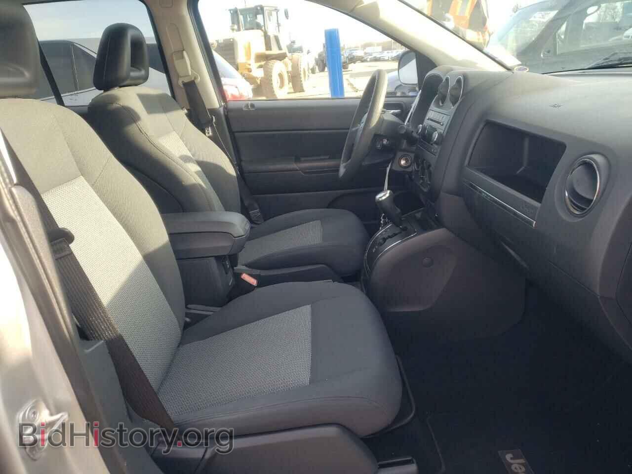 2009 JEEP COMPASS - VIN: 1J4FT47BX9D128570 - Photo 5