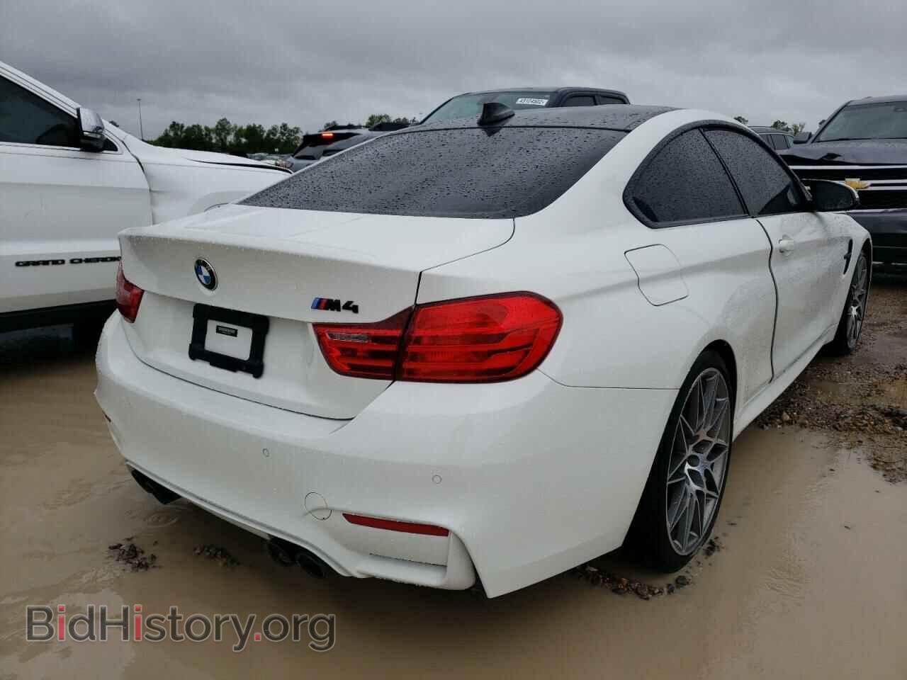 2017 BMW M4 - VIN: WBS3R9C54HK709537 - Фото 4