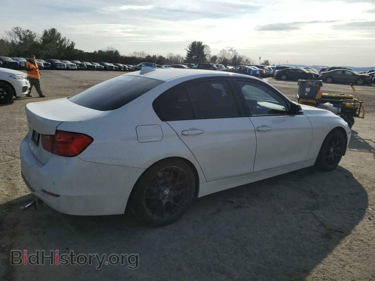2013 BMW 3 SERIES - VIN: WBA3B9C56DF586108 - Фото 3