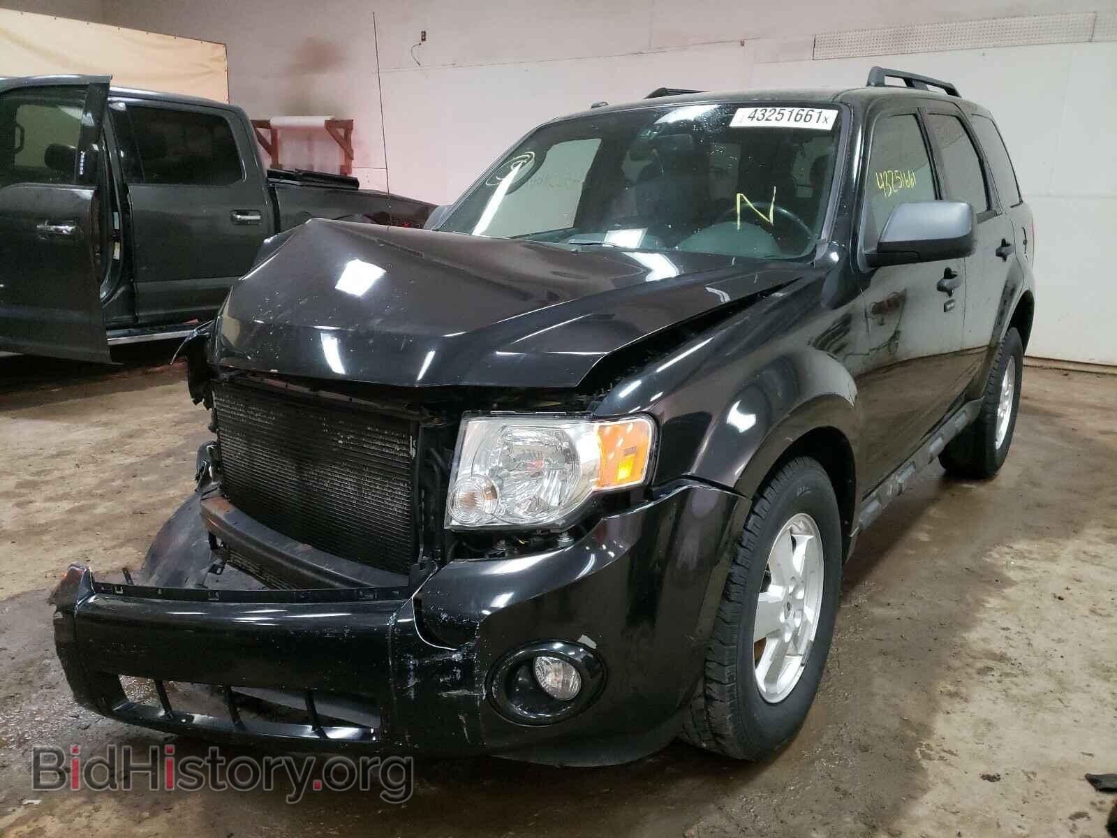 2011 FORD ESCAPE - VIN: 1FMCU0DG7BKC10137 - Фото 2