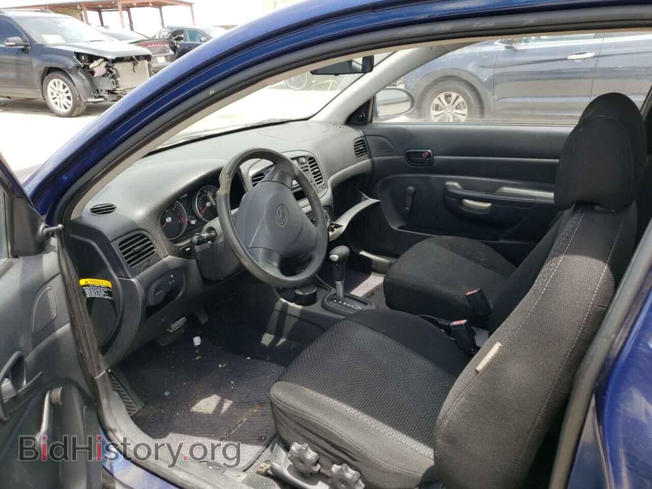 2008 HYUNDAI ACCENT - VIN: KMHCM36C78U068011 - Фото 5