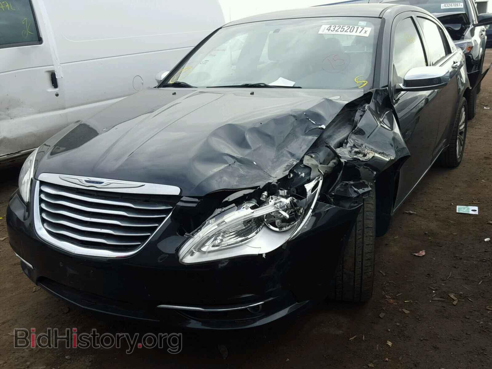 2011 CHRYSLER 200 - VIN: 1C3BC2FG3BN516685 - Photo 2
