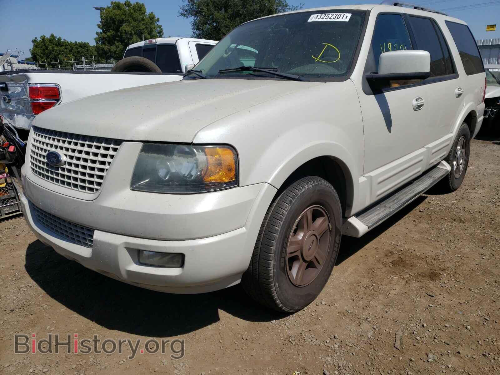 2006 FORD EXPEDITION - VIN: 1FMPU19516LA49153 - Фото 2