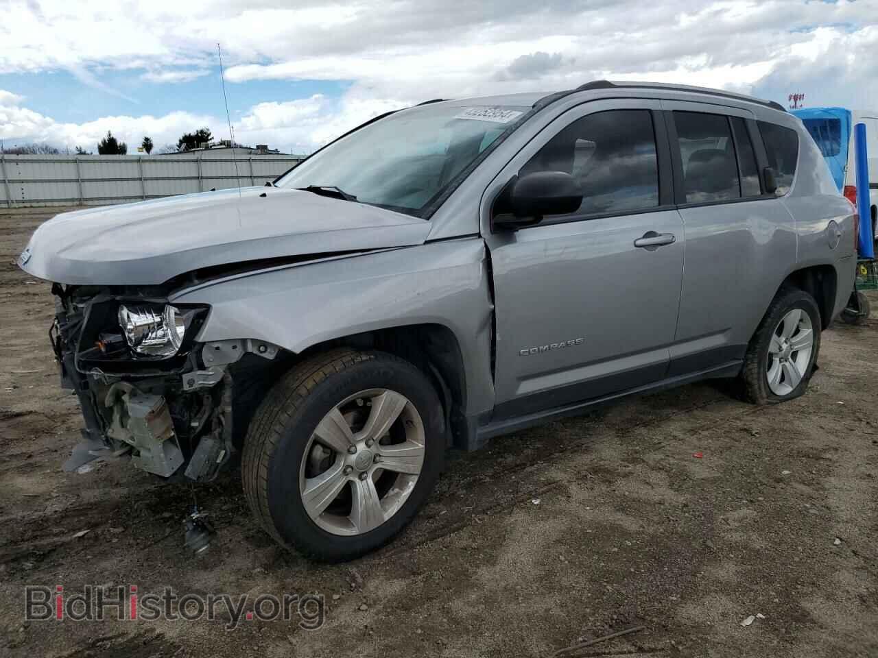 Фотография 1C4NJCBA2GD569106 - JEEP COMPASS 2016