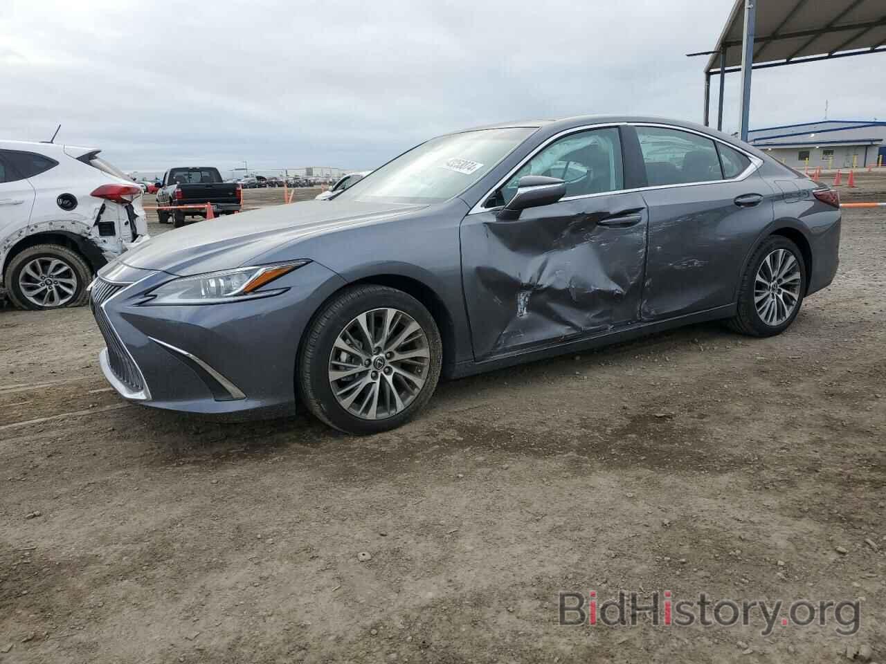 Photo 58ADZ1B11LU073656 - LEXUS ES350 2020