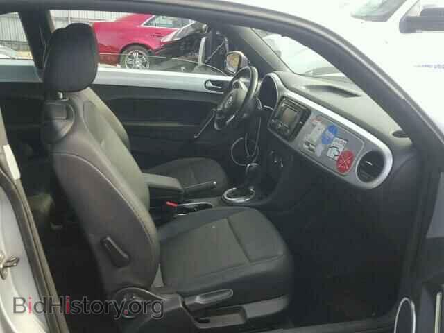 2012 VOLKSWAGEN BEETLE - VIN: 3VWJP7ATXCM602601 - Фото 5