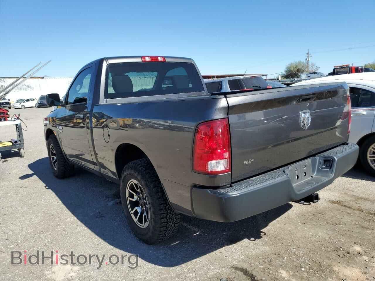 2019 RAM 1500 - VIN: 3C6JR6AG1KG657825 - Фото 2