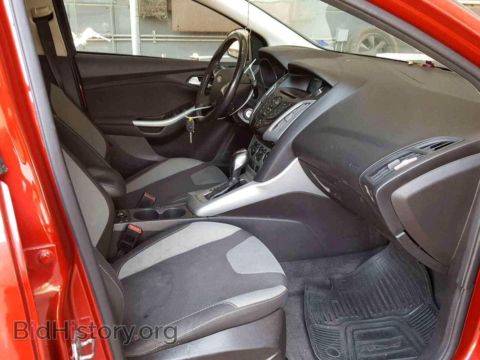 2012 Ford FOCUS (VIN 1FAHP3K28CL258158) — фото 5 из 10