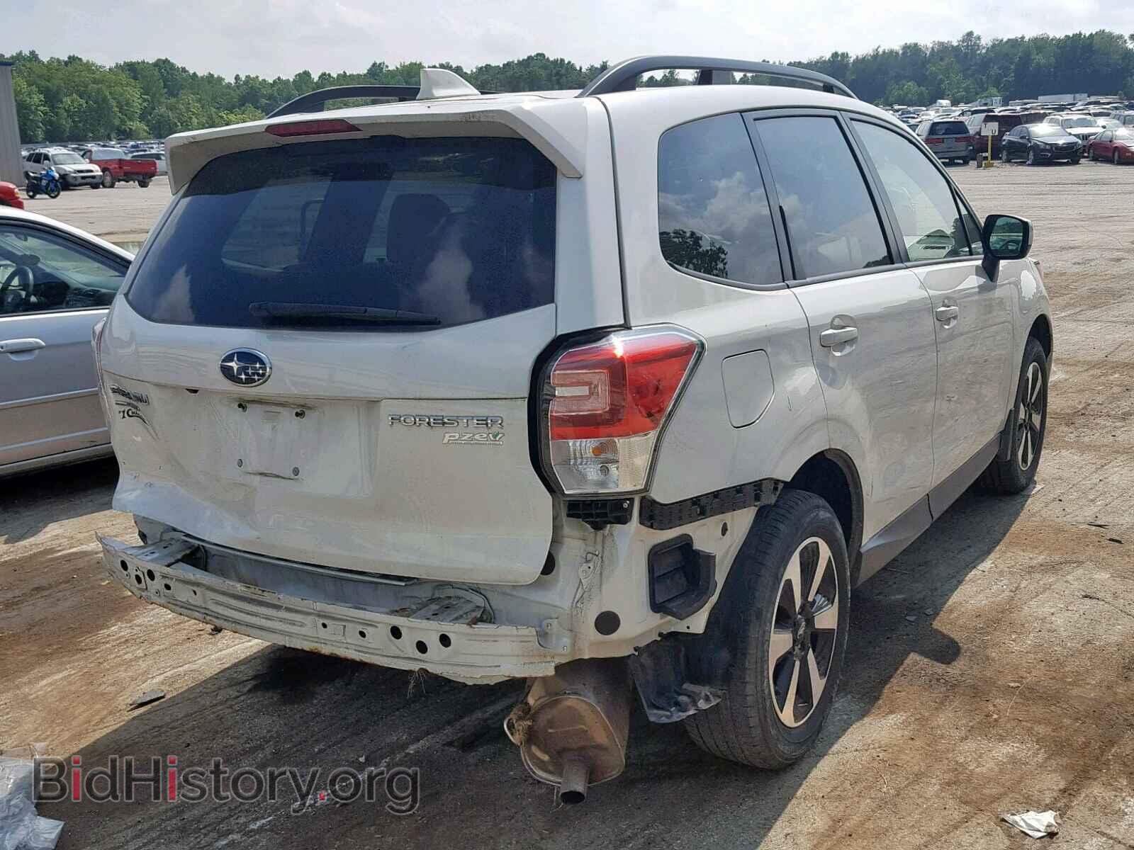 2017 SUBARU FORESTER - VIN: JF2SJAEC7HH473522 - Фото 4