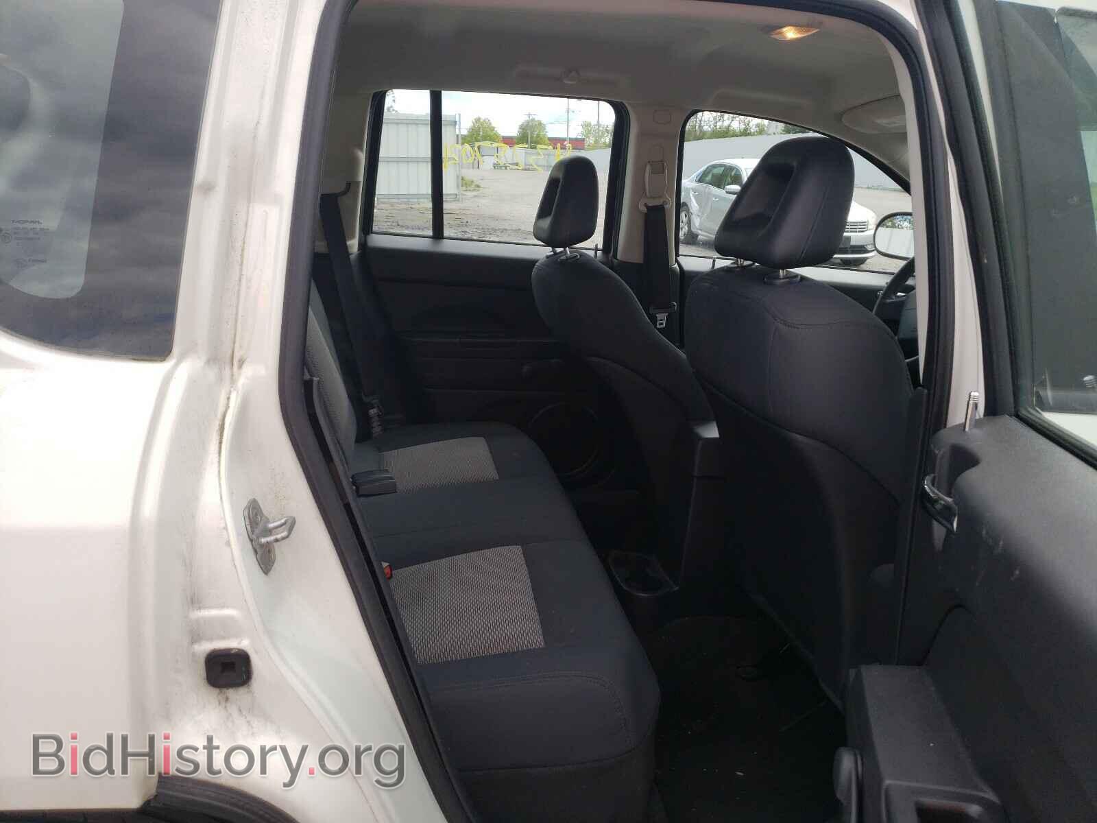2008 JEEP COMPASS - VIN: 1J8FT47W38D500928 - Фото 6