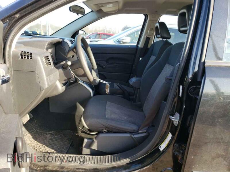 2008 Jeep COMPASS (VIN 1J8FF47WX8D778538) — photo 7 of 14