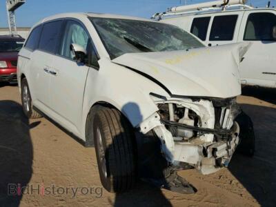 2014 Honda ODYSSEY, white — VIN 5FNRL5H62EB138832, Copart