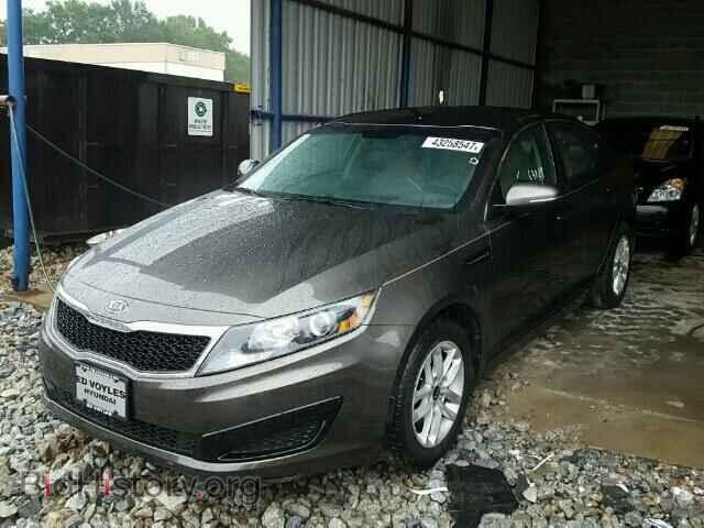 2011 KIA OPTIMA - VIN: KNAGM4A74B5063112 - Photo 2