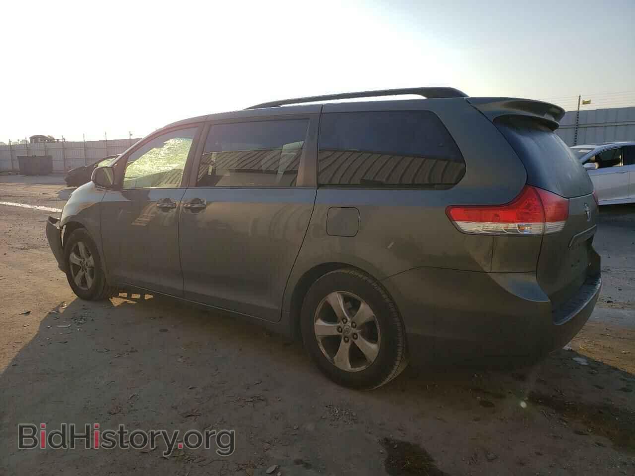 2011 TOYOTA All Models - VIN: 5TDKK3DC4BS130002 - Фото 2